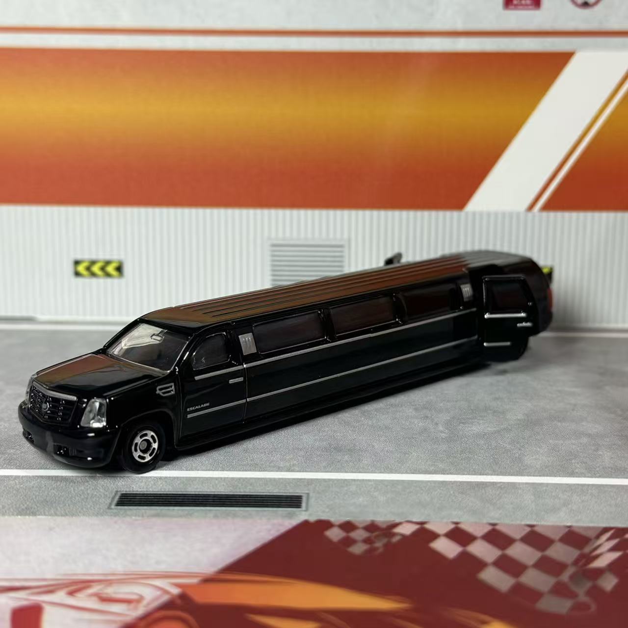 Takara Tomy Tomica No.133 Cadi - Kids Toys Car recension och pris